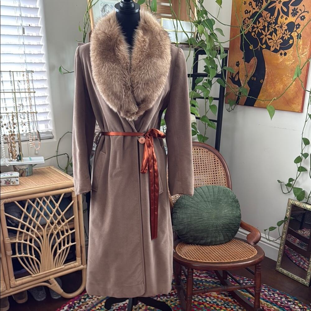 Vintage Union Made Alorna NY Taupe Fur Collar Man Made Cashmere Penny Lane Coat